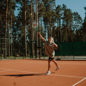 Tenniseväljak